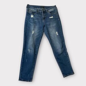 Women’s Signature Studio Distressed Medium Rinse Jeans Size 6 Stretch